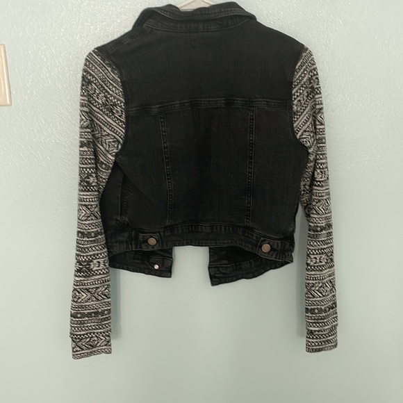 Jacket - Picture 2 of 2